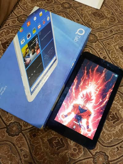 Q tab 7 Inches with box new all okay