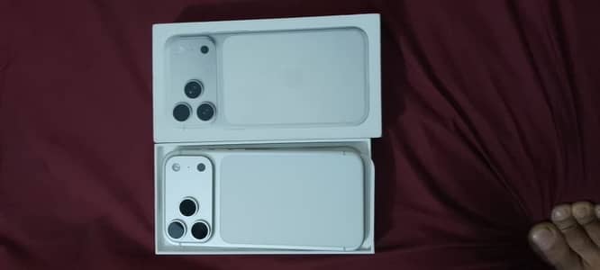 Iphone 17 pro max JV 100% health /cycle count 12 / 15 days used mobile
