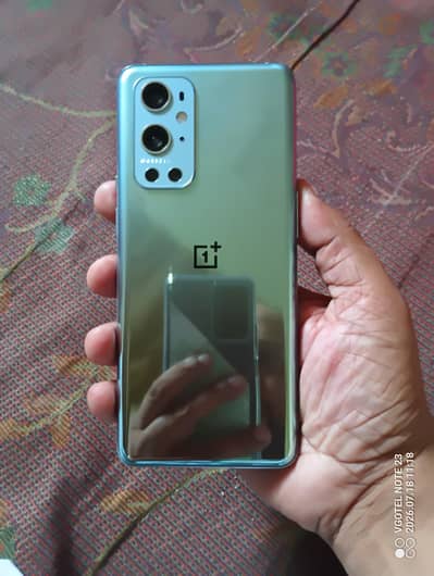 One Plus 9 Pro 5G 256gb 12gb Complete Box (Read ad)