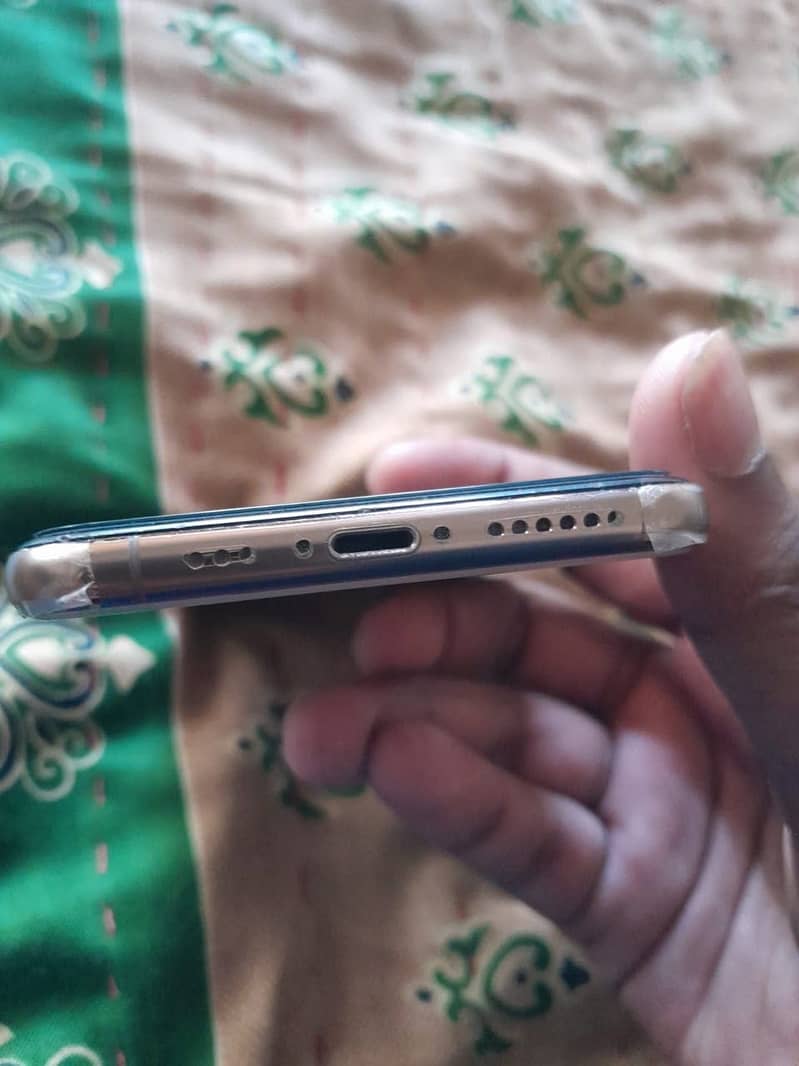 iPhone xs 0