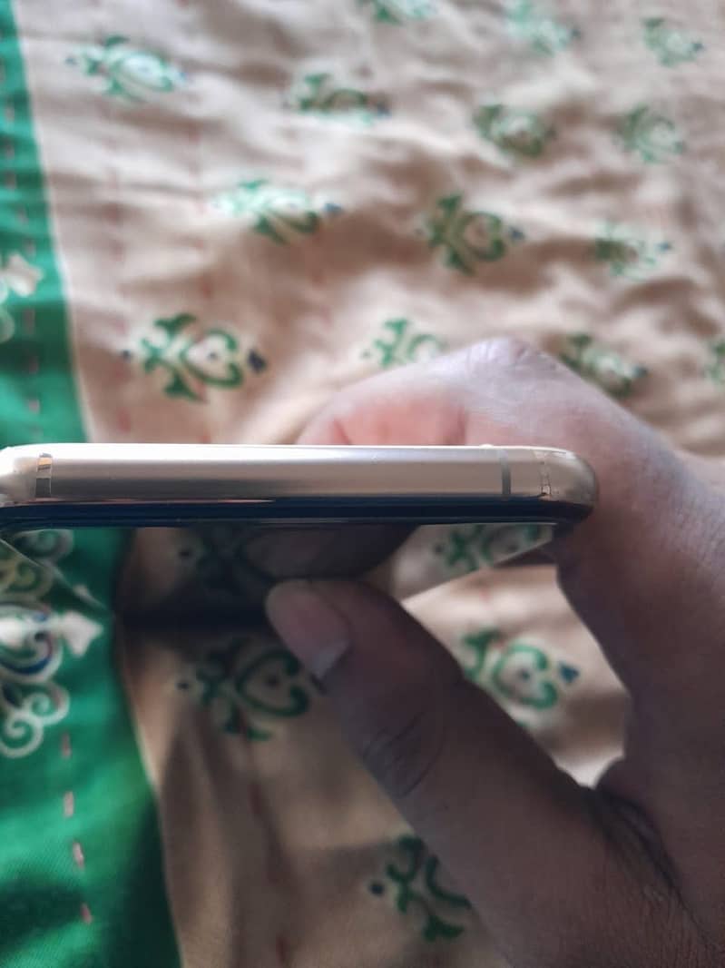 iPhone xs 2