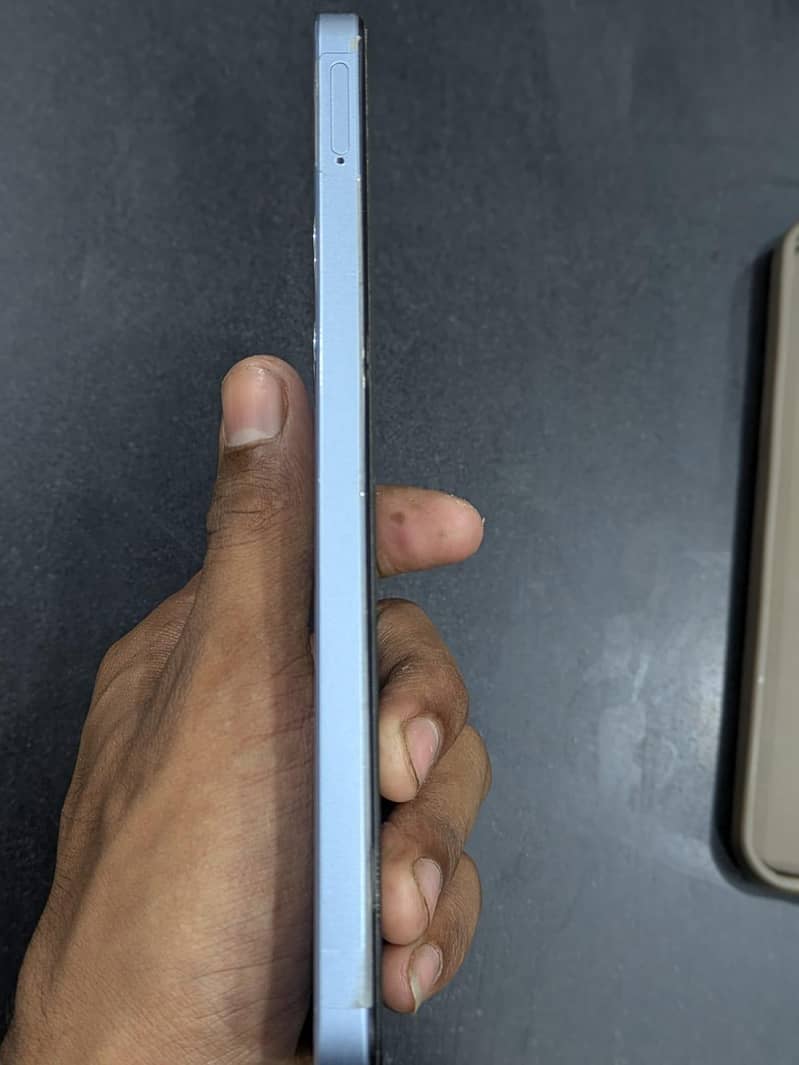 Realme Note 60 4