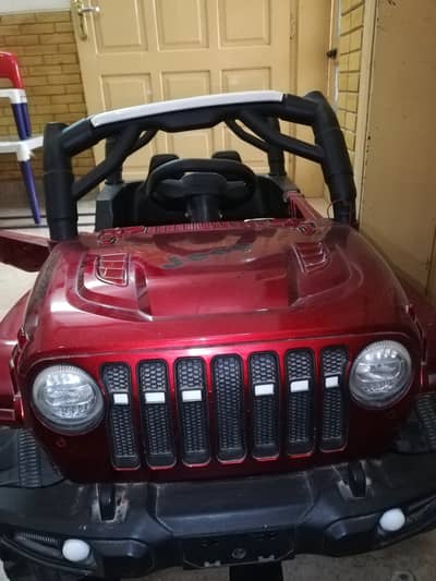 Electric  Red Jeep. Good condition