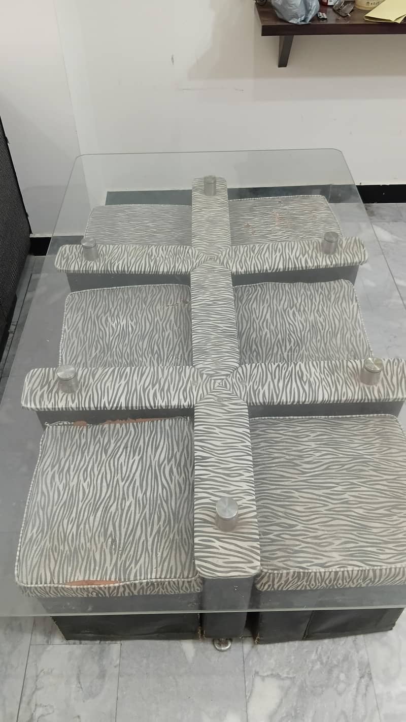 dinning table with 6 stools 1
