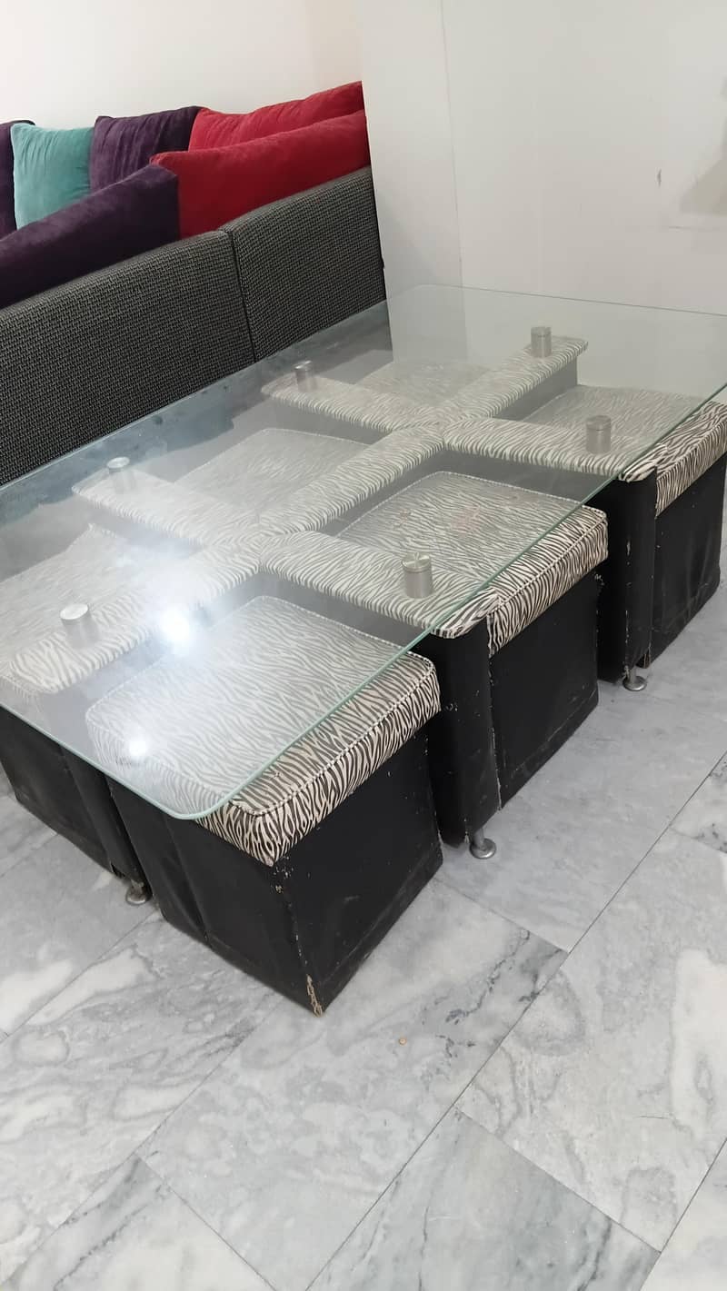 dinning table with 6 stools 3
