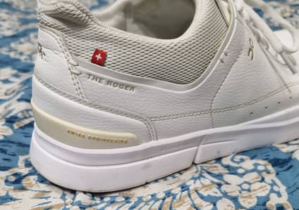 OnCloud QC Sneakers The Roger Centre Court Running Shoes Trail Hiking