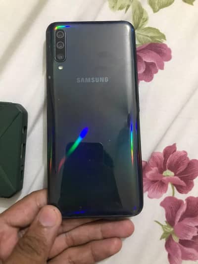 Samsung Mobile A50