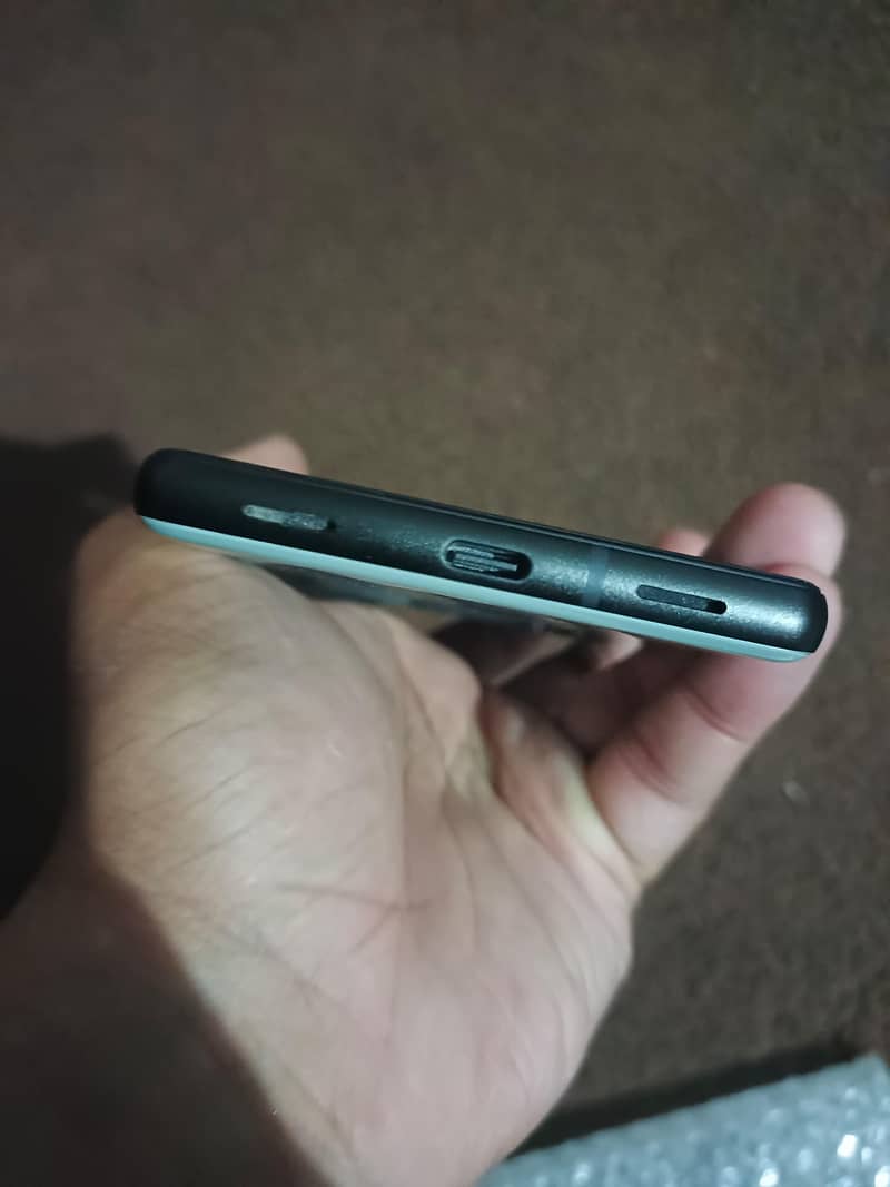 Google Pixel 6a 4