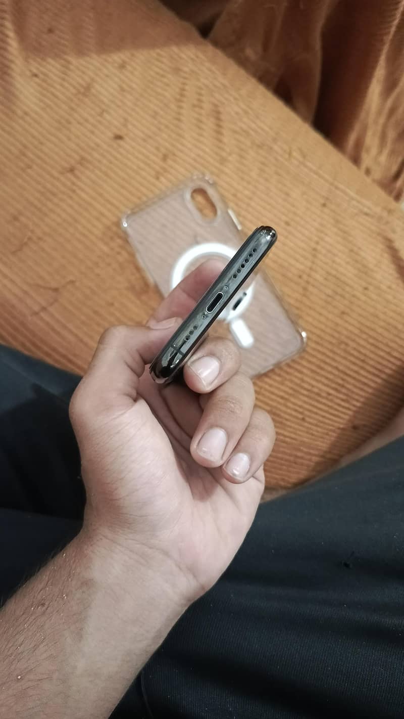 Apple iPhone XS 2