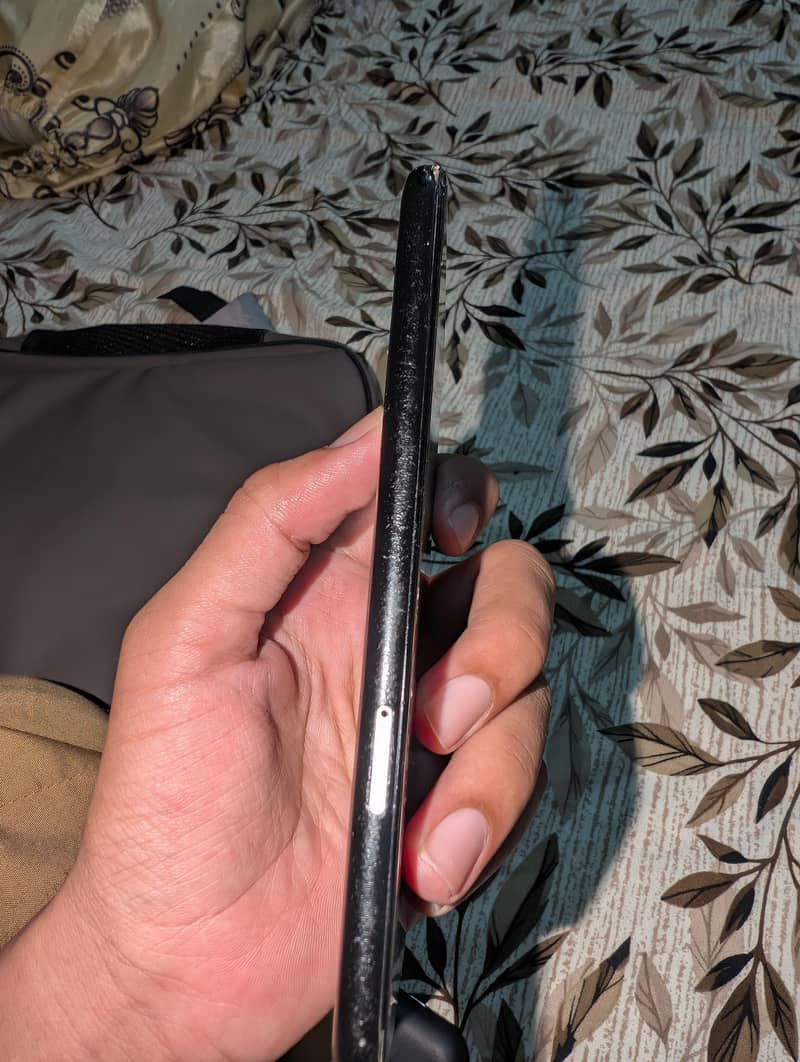 Google Pixel 4a 5