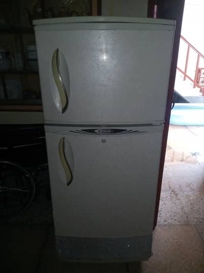 Used waves fridge for sale
