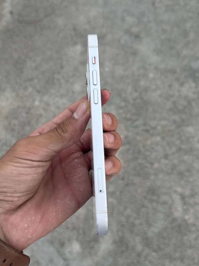 Iphone 12 3