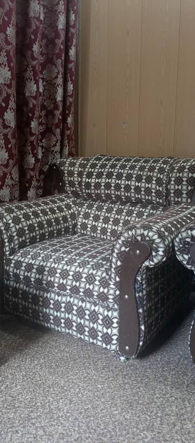 4 seater sofa