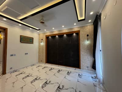 10 Marla Upper Portion For Families | Reasonable Price | Corner