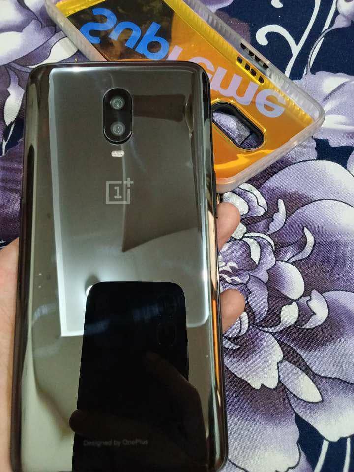 One Plus 6T 1