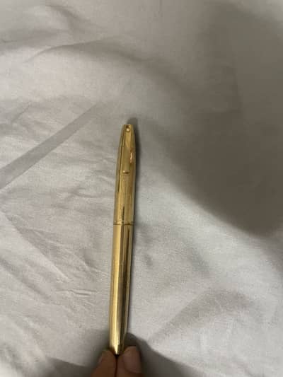 Sheaffer Gold Fountain Pen