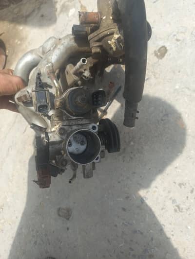 Inlet throttle with sensors . EK wagon 2007 model