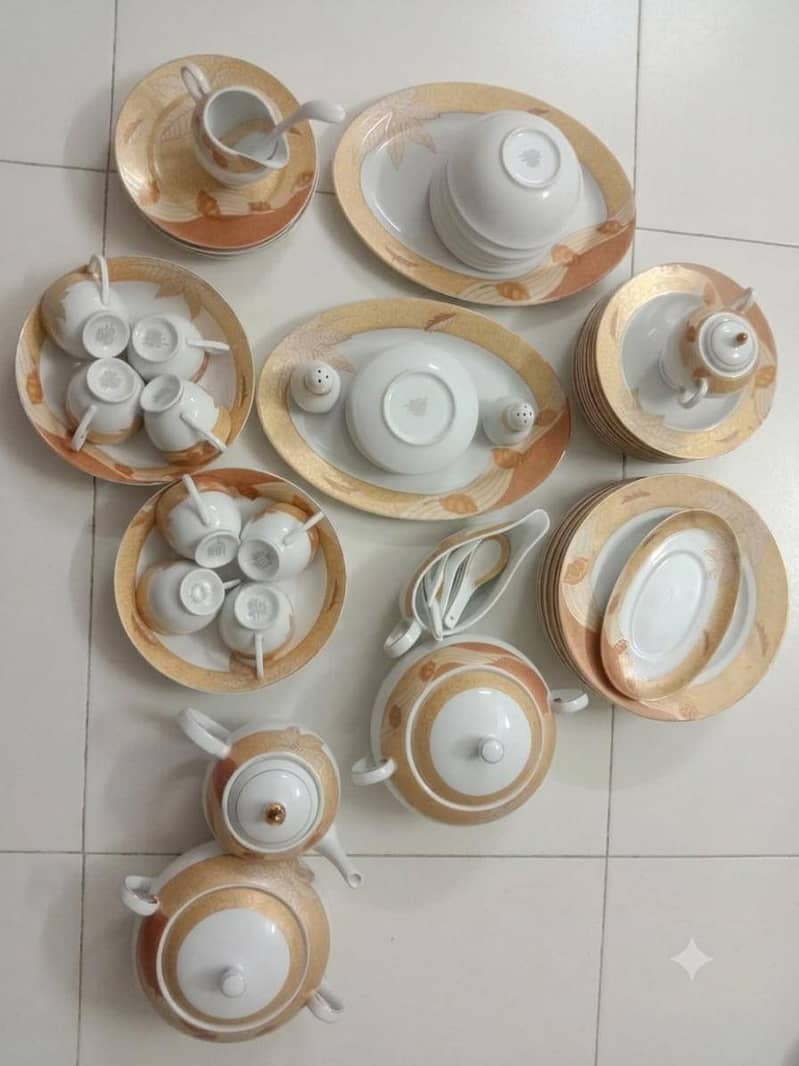 Dinner set 0