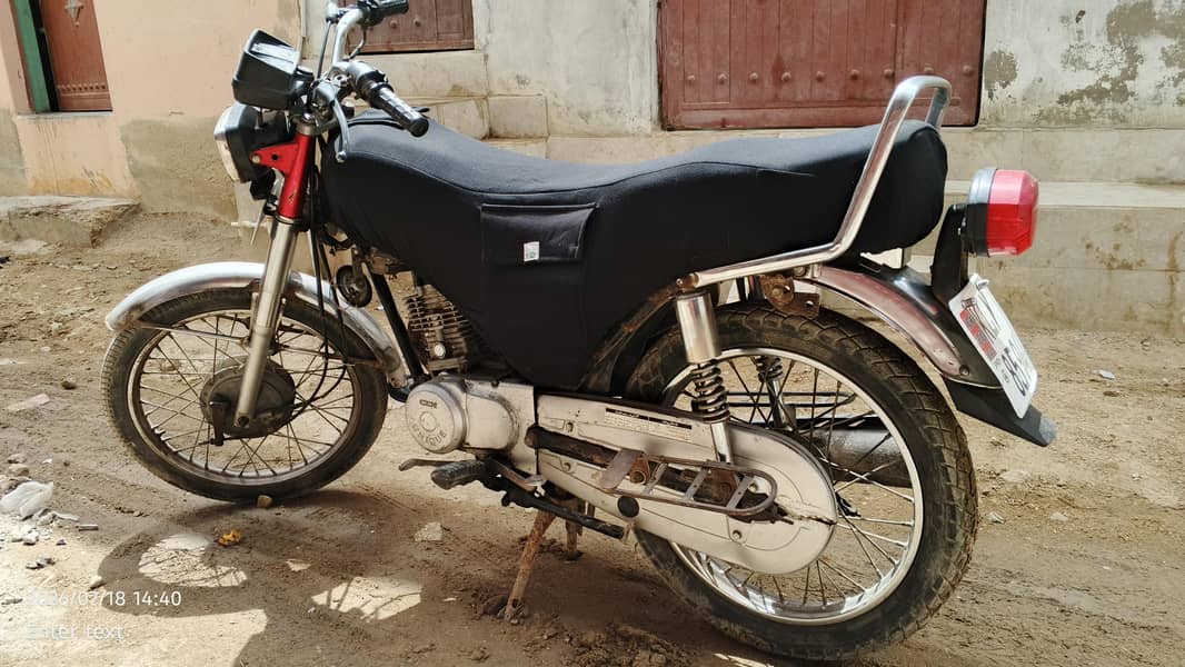 Unique 125 1