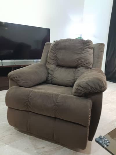 habitt recliner sofa(moving out sale)