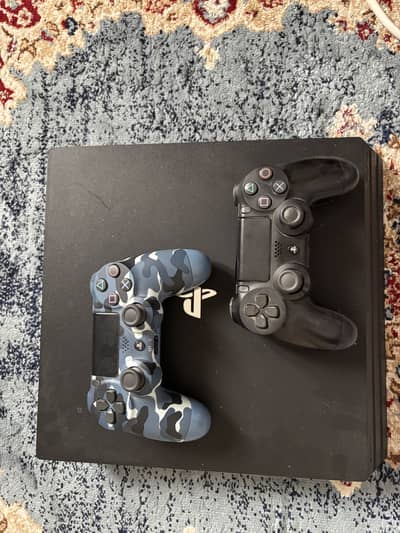 Sony PlayStation 4 Pro 1TB (CUH-7116B) – Great Condition