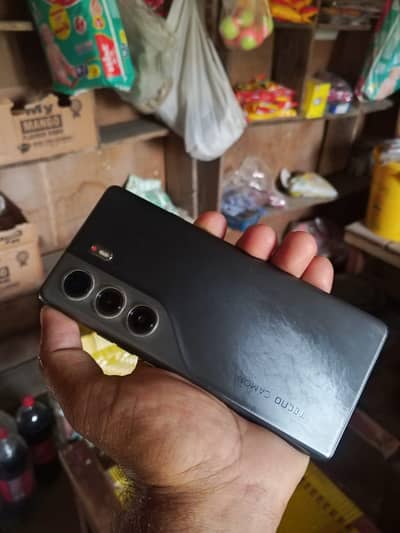 Tecno CAMON 40 Pro