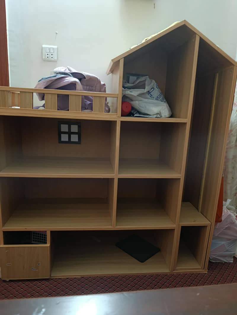shelf for items! 0