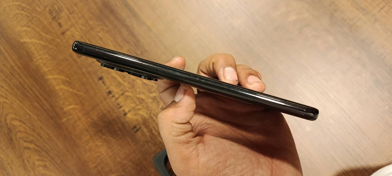 Redmi note 14 pro 4