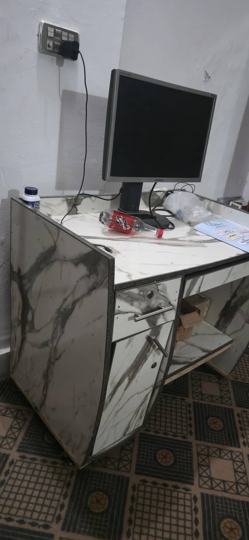 Computer Table 1