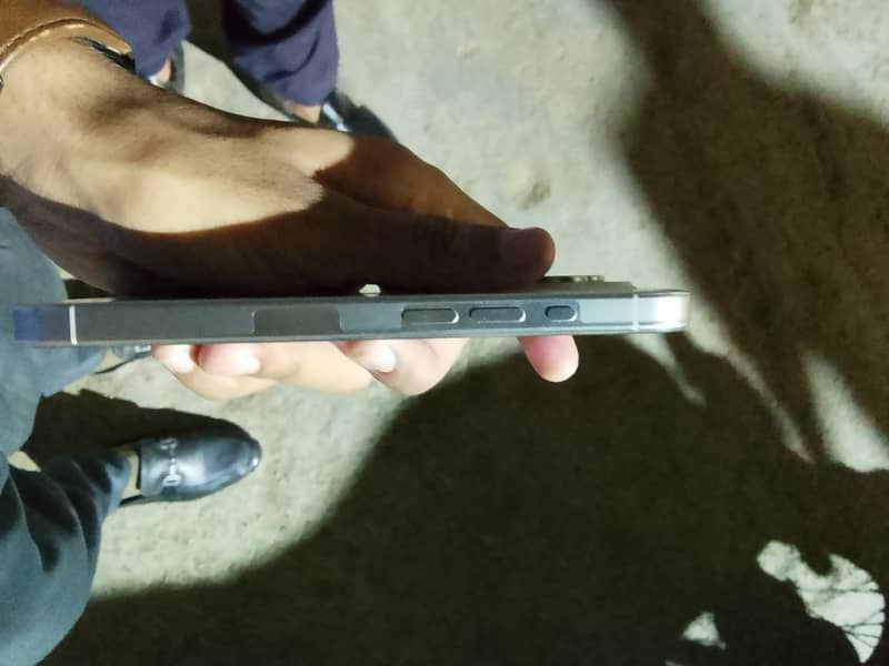 iphone 15 Pro 2