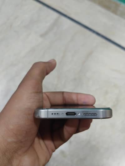 Apple iPhone 15 Pro