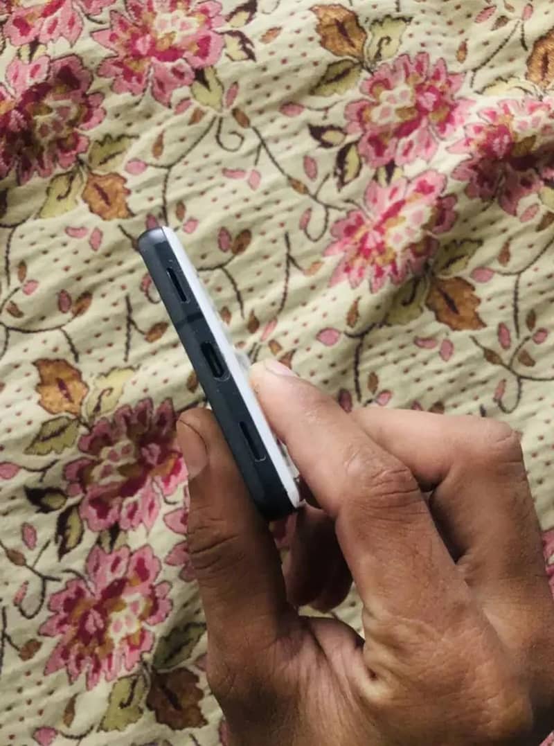 Google Pixel 7a 3