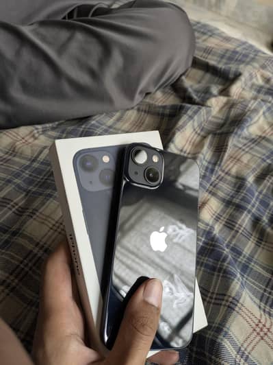 Apple iPhone 13