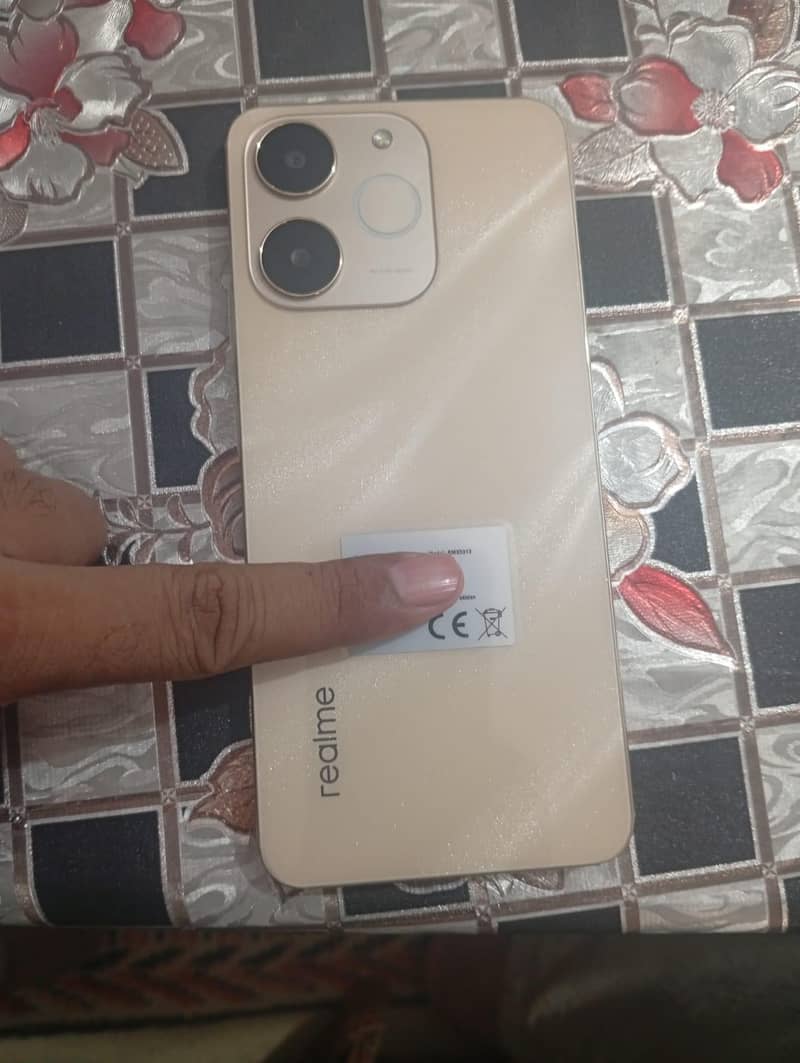 Realme Note 70 4
