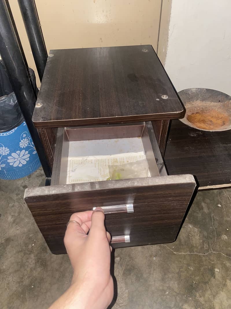 Computer table 2