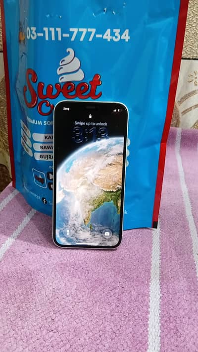 Apple iPhone 12