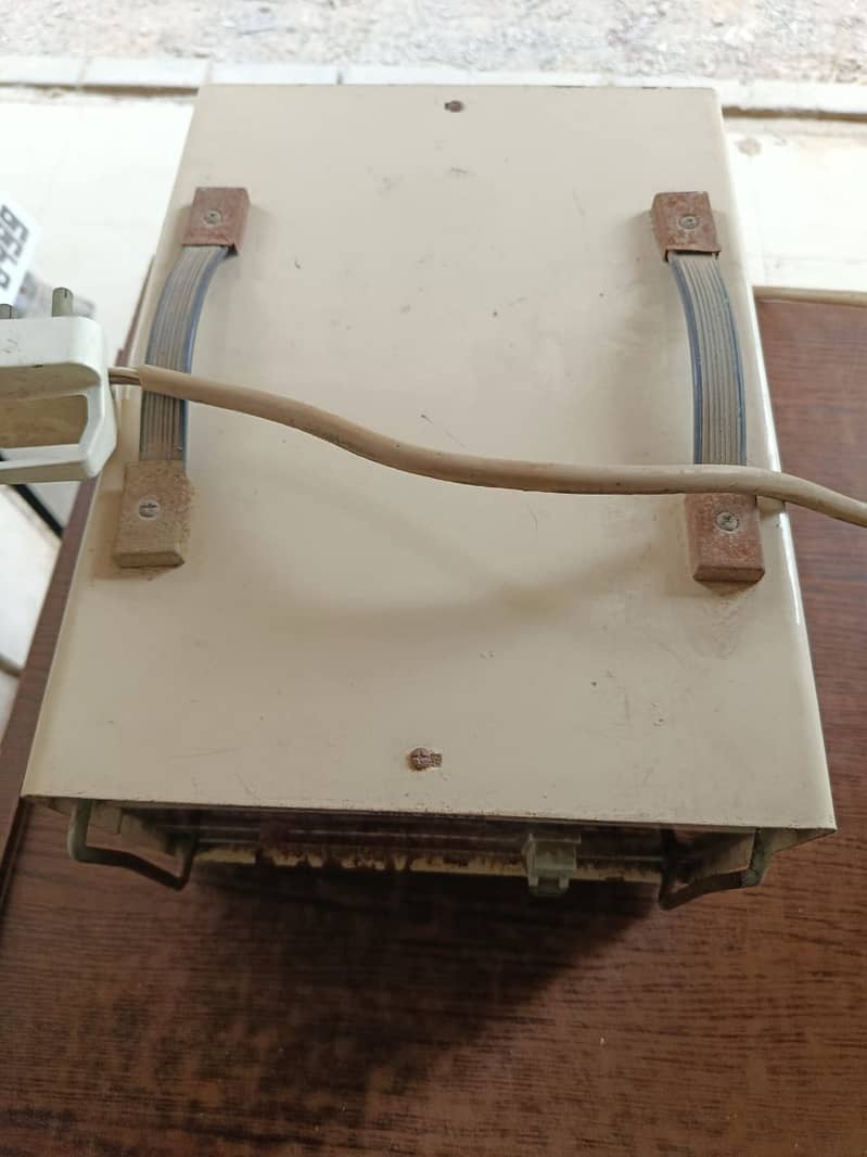 Voltage Stabilizer 5