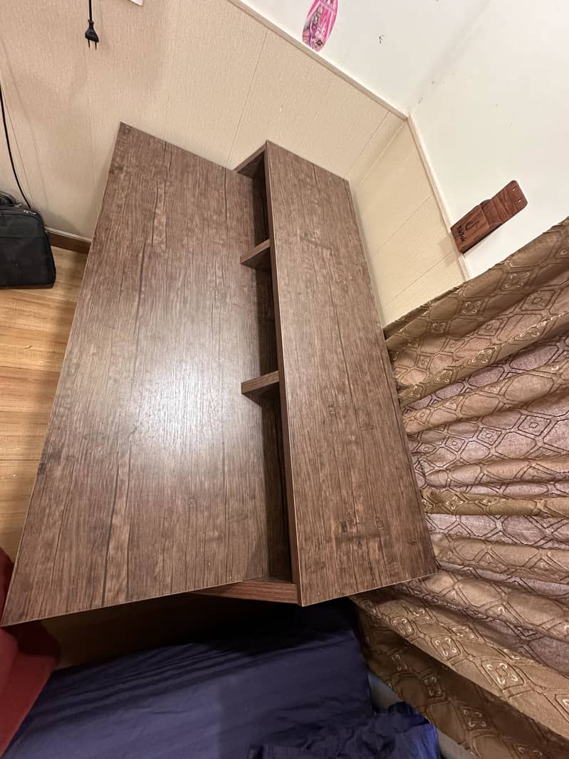 Office Table 5