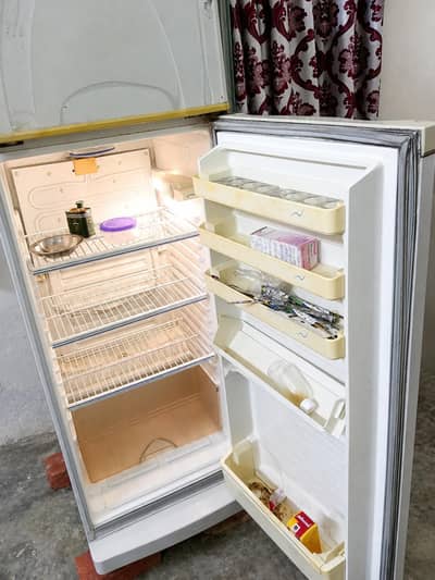 Dawlance double door Refrigerator /Good cooling