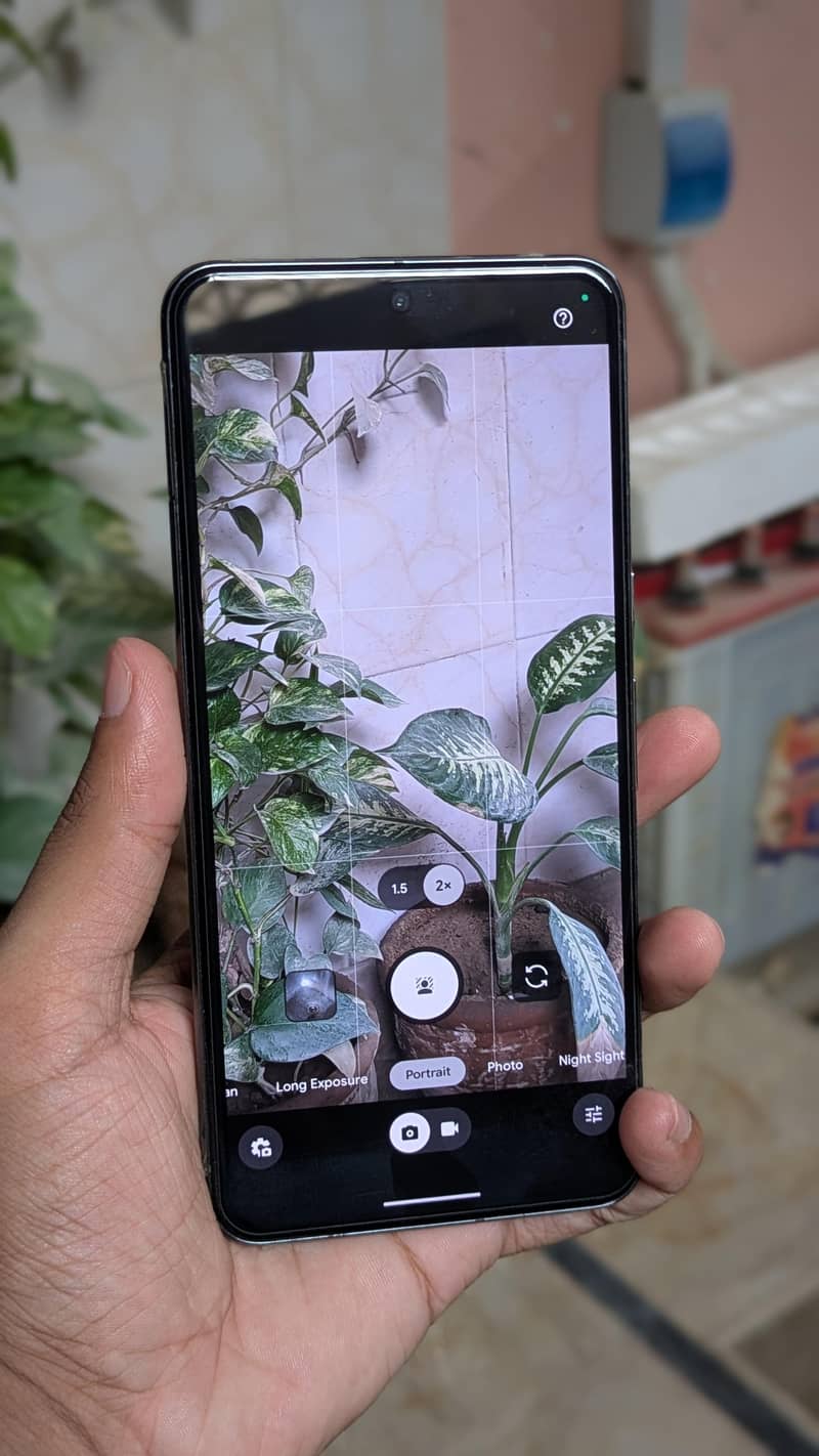 Google Pixel 8 Pro 2