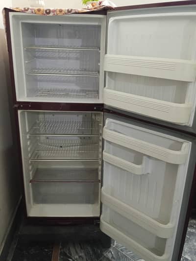 WORKING Refrigerators