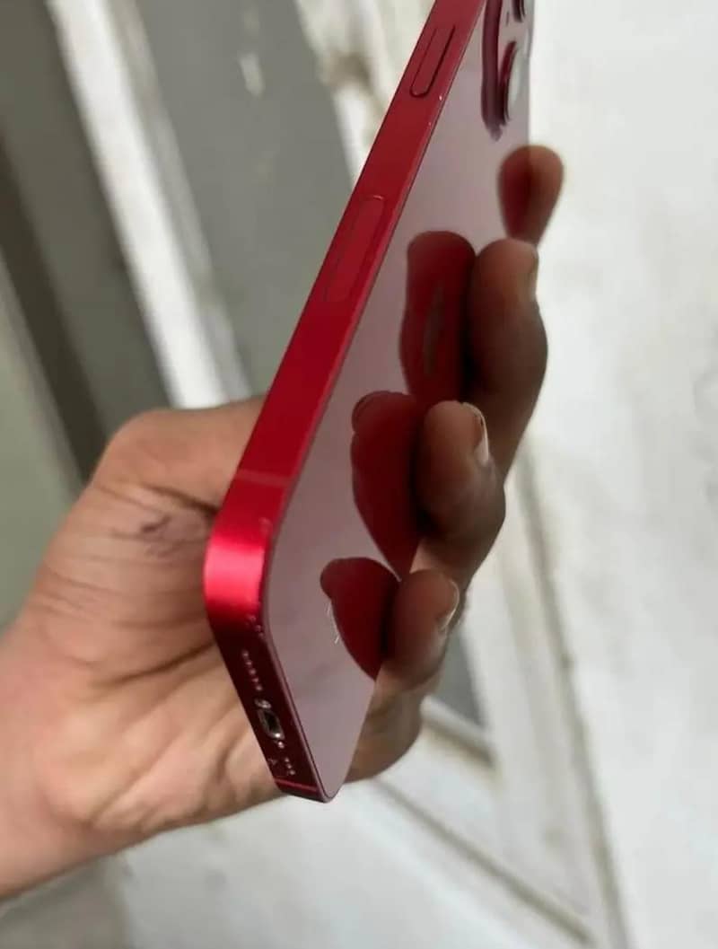 Apple iPhone 13 3