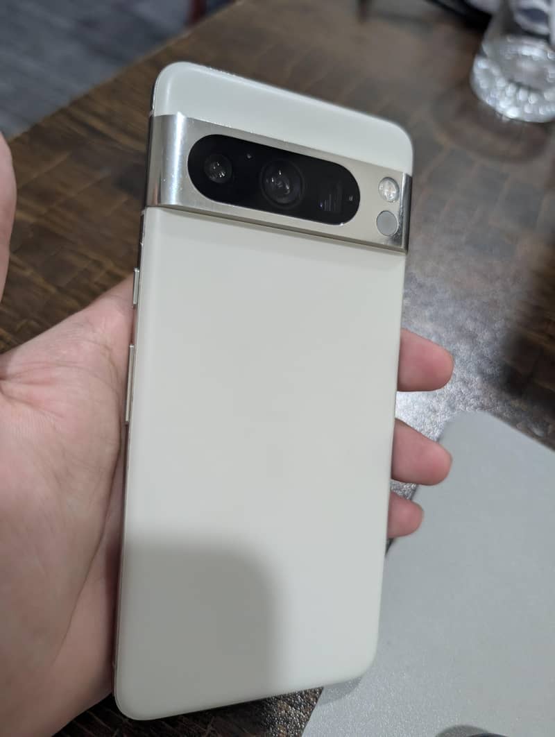 Google Pixel 8 Pro 0
