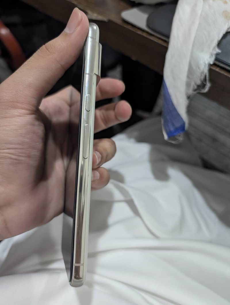 Google Pixel 8 Pro 3