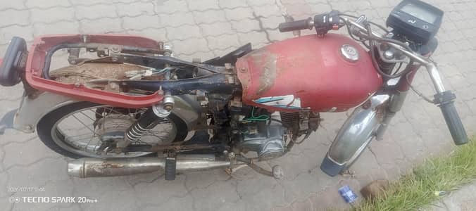 Scrap krna ha bike Rs 12000
