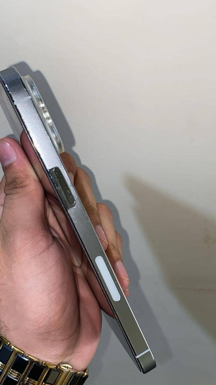 Iphone 14 pro Max 4