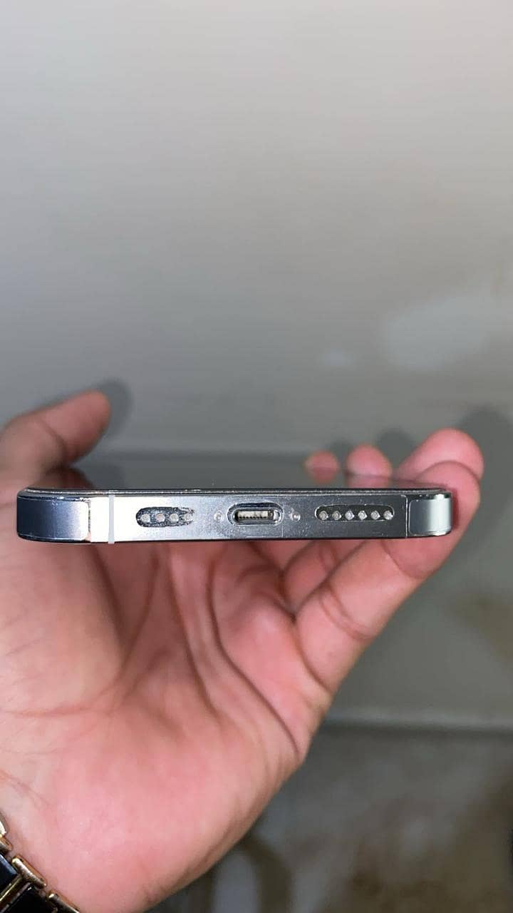 Iphone 14 pro Max 5
