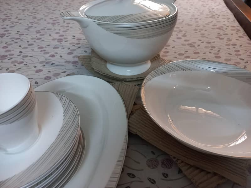 Dinner Set 1
