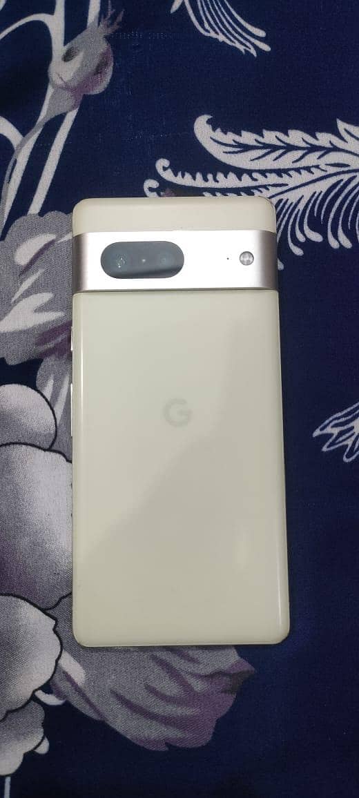 Google Pixel 7 3