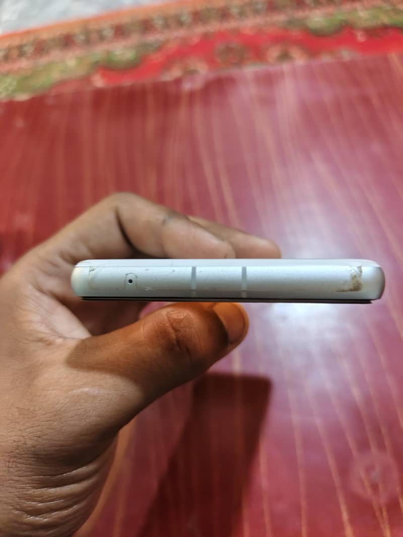 Google Pixel 7a 2